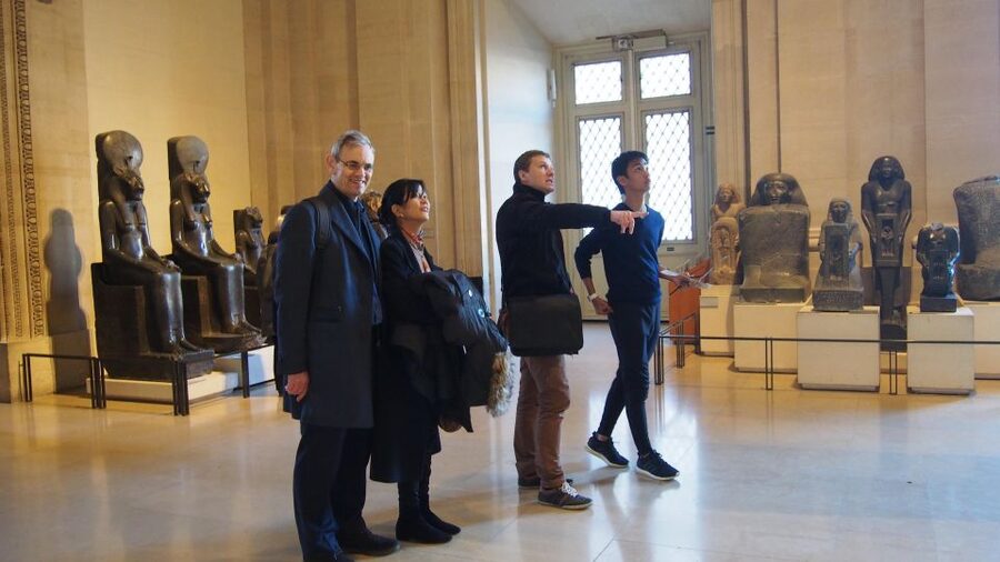 Private Louvre Tour for Teenagers - The 150-minute mystery route: what happens inside the Louvre