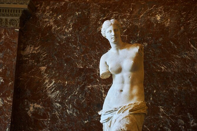 Private night tour at the Louvre - A 6:00 pm Louvre plan that buys you less crowd stress