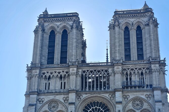 Private Notre Dame Outdoor Tour with Crypt Entry/Sainte Chapelle - The Parvis Archaeological Crypt: going beneath Notre-Dame at your own pace
