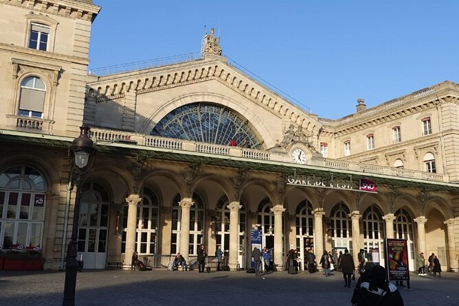 Private One Way Transfer frm Railways Station to Hot in Paris 1-3 - The 30 to 45 Minute Ride, Plus a Little Paris Orientation