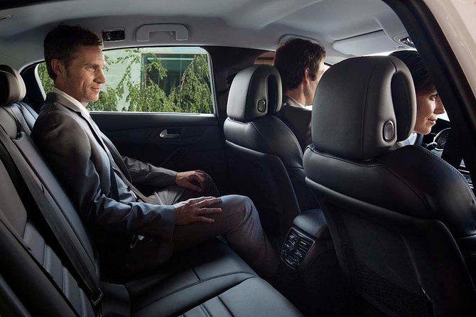 Private Paris Airport Arrival Transfer – CDG & ORLY Airports - Why this CDG or ORLY private transfer makes your first hour easier