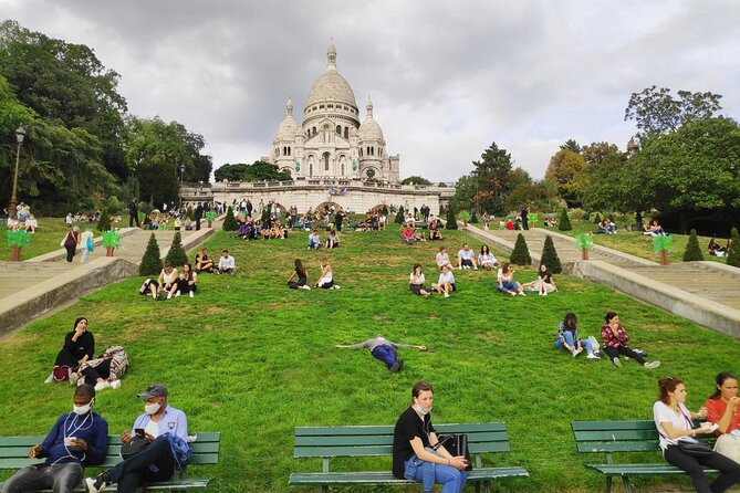 Private Paris City Tour with Minivan - Timing and realism for a full-day Paris circuit