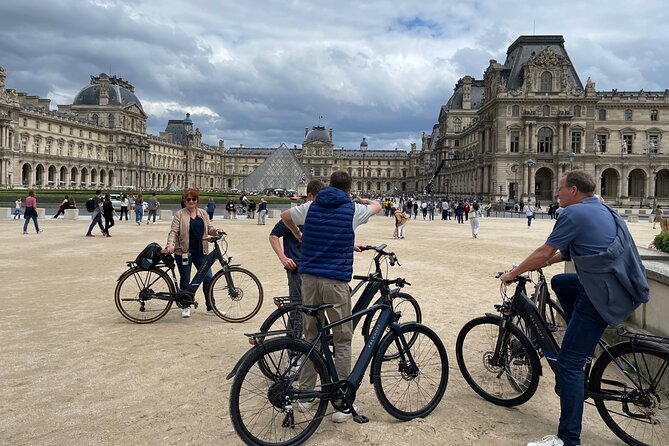 Private Paris E-bike city highlights tour - Guides Make the Difference, and You’ll Notice