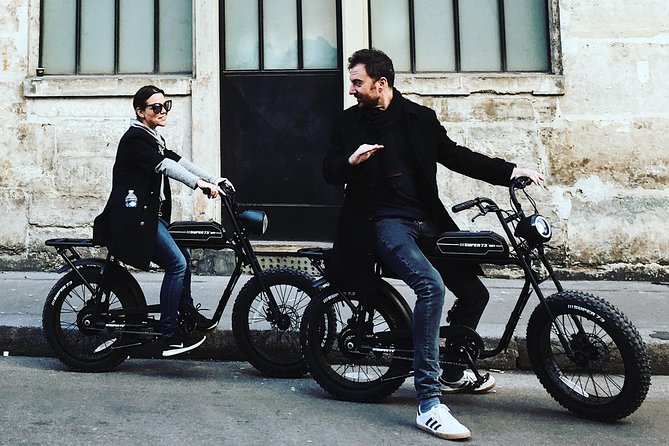 Private Paris electric bike ride with video - Meeting at 6 Rue de Jarente, then getting rolling fast