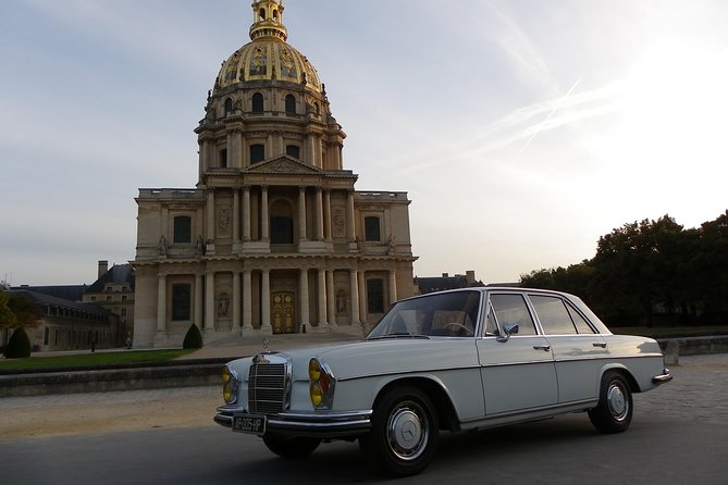 Private Paris guided Tour by classic 1970 Mercedes S Class - The guide experience: humor plus stories that stick