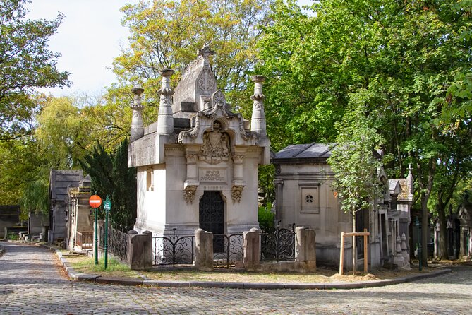 Private Père Lachaise Cemetery Walking Tour - Who this tour is best for