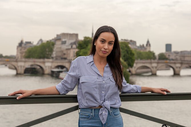 Private Photoshoot at the Louvre area in Paris - Stop 2: Pont des Arts Area for Classic Paris Backdrop Energy