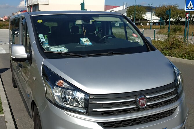 Private round trip transfer from/to Paris airports - Key Highlights at a Glance