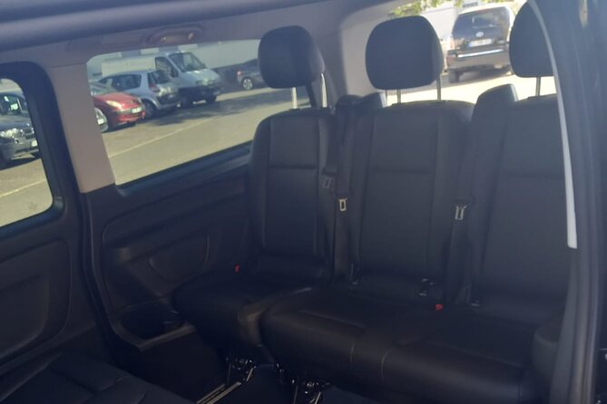 Private round trip transfer from/to Paris airports - On Board Perks That Actually Help (WiFi, Water, and Seats)