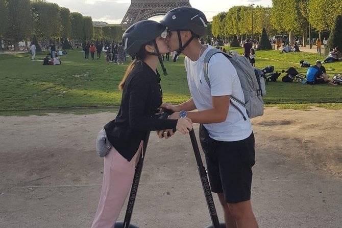 Private Tour: Discover Paris with Local, 3 hours on a Segway - Where you start near Invalides (and why that route makes sense)
