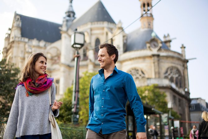 PRIVATE TOUR: Highlights & Hidden Gems of Paris With Locals - What the guides do well, from Wan to Paolo