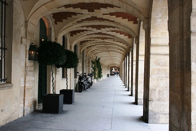 Private Tour in Italian of Paris: Centre, Montmartre, Louvre - Key Highlights You Should Know Before You Go