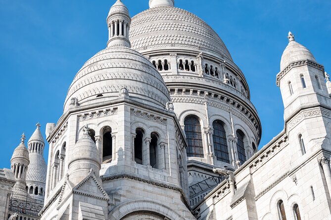 Private Tour of Montmartre in a Citroën Classic - Pierre: the guide style that earns those 5-star reactions