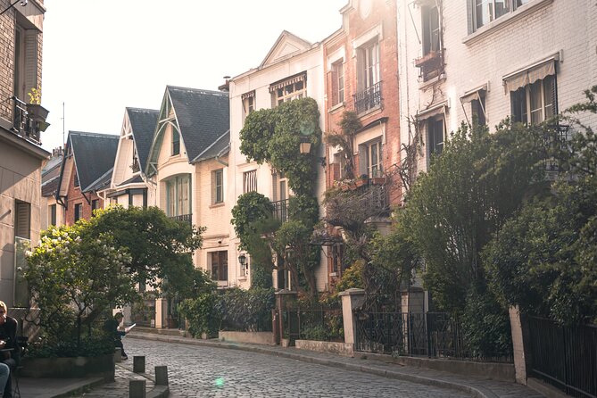 Private Tour of Montmartre in a Citroën Classic - When you might want a different Montmartre plan