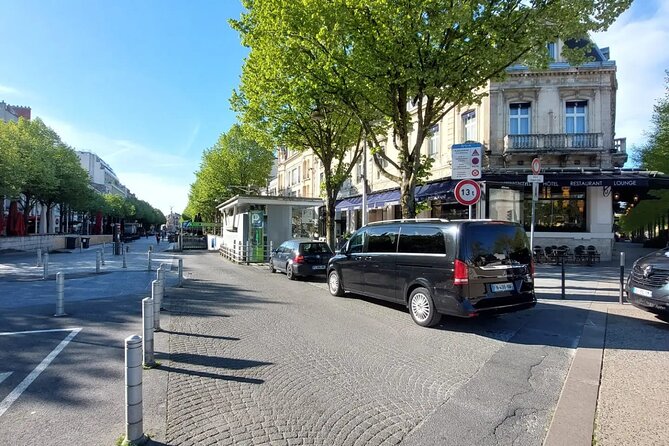 Private transfer from CDG or ORY airport to DisneyLand Paris - How Long the Ride Really Takes, And What Rush Hour Changes