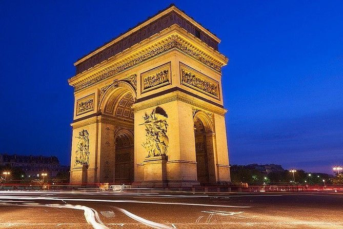 Private Transfer FROM Roissy-Charles de Gaulle Airport TO Paris - Where you meet the driver matters at airports