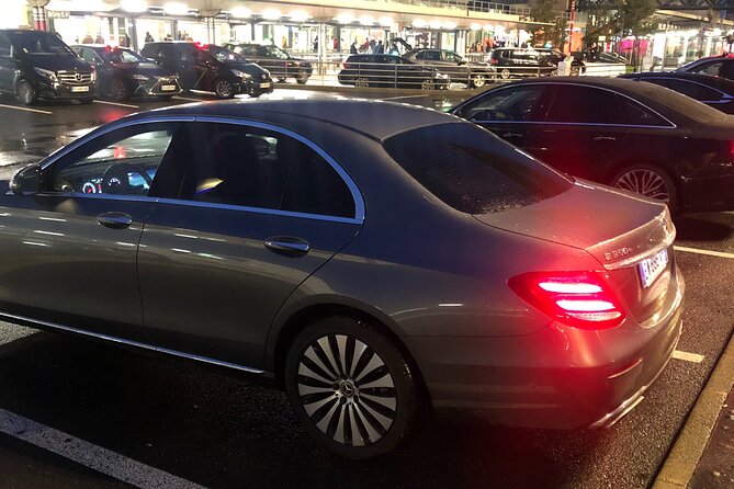 Private Transfer from the City of Paris To Orly Airport (ORY) - Drop-Off at Orly Airport: Less Wandering, More Time for Airport Stuff