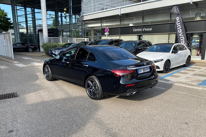 Private Transfer Paris from and to Airport (CDG, Orly, Beauvais) - CDG, Orly, and Beauvais pickup: what you can expect at the start