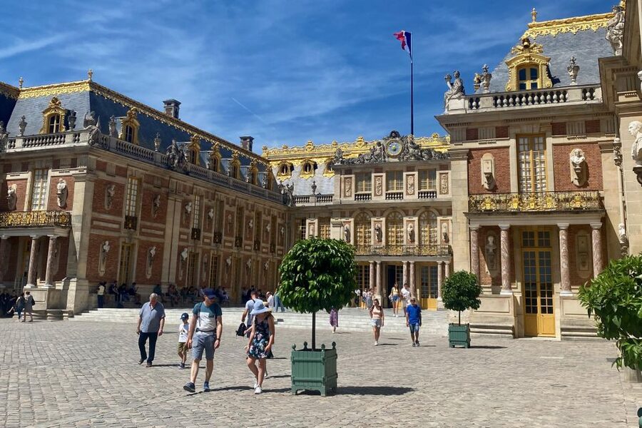 Private Versailles, Gardens, Trianon from Paris by Mercedes - What to bring, what to skip, and who should choose this tour
