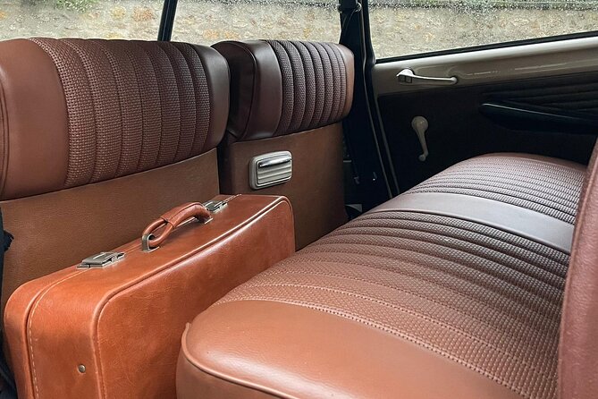 Private Vintage Car Tour of Paris in a Citroën DS - 2H - Value for $153: What You’re Paying For