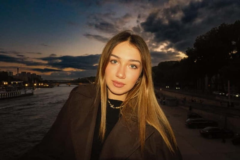 Pro & Instagrammable photo shoots in Paris - How This Paris Photo Session Actually Plays Out