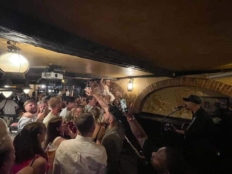 Pub Crawl Paris: Drink, Laugh, Meet the World - The Nightclub Finish Near Point Éphémère