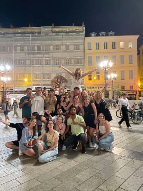 Pub Crawl Paris: Drink, Laugh, Meet the World - The Guide Factor, and Why Names Like Gigi Show Up