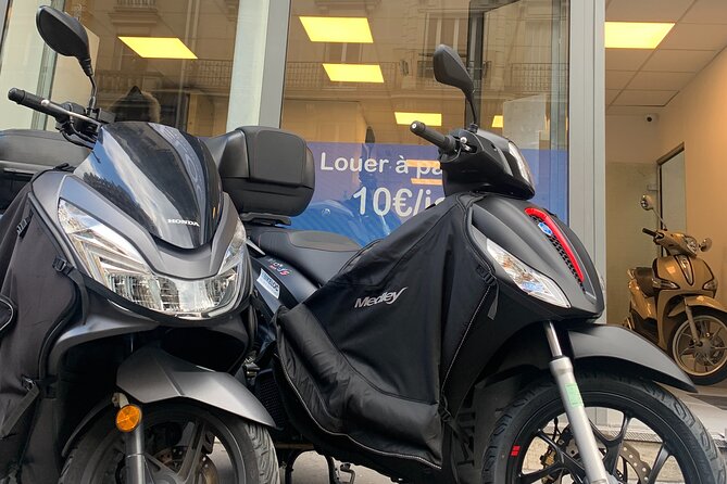 Rental scooter PCX Honda 125cc (B / A1 permit) Paris - Getting help in the shop, plus one red flag to plan around