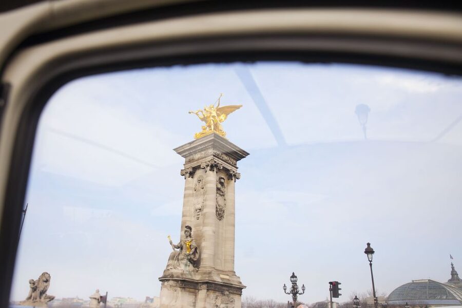 Romantic Paris Vintage Citroën 2CV Tour - Iconic Paris in motion: Trocadéro, Arc de Triomphe, and Tour Eiffel views