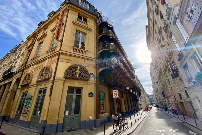 Royal Palace & Covered Passages, audioguided tour - The Smart Idea: A Self-Guided Walk Where the City Leads
