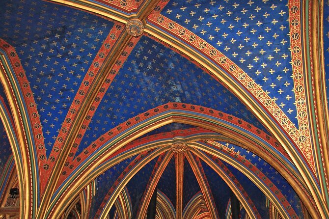 Saint Chapelle Paris Entrance Ticket - What you actually see, relics and the stained-glass show