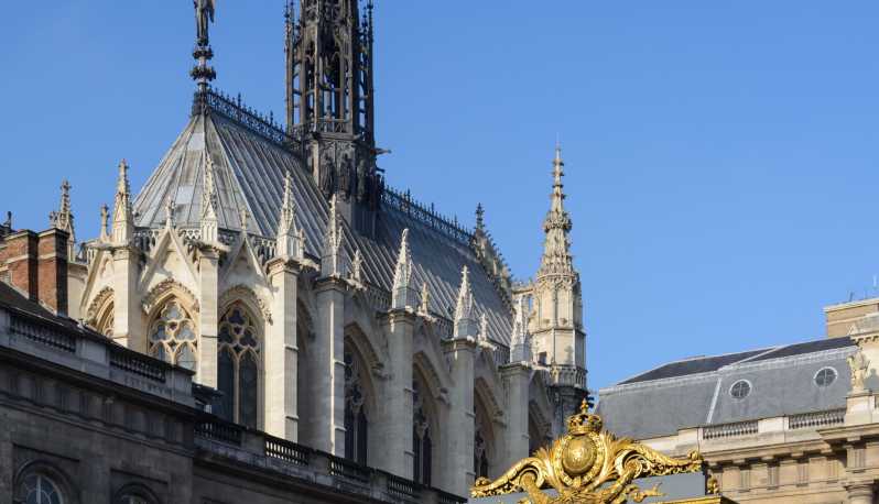 Sainte Chapelle & Conciergerie Private Guided Tour - Sainte-Chapelle stained glass: a jewel-sized Gothic lesson