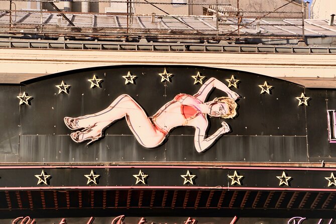 Scandalous Paris, audioguided smartphone tour - Rue Saint-Lazare: the lorettes and the shades of morality