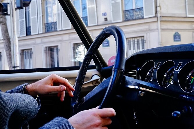 Secrets of Paris Tour in a Vintage Open-Top French Car Citroen DS - Les Invalides, Seine bridges, and the Pont Alexandre III moment