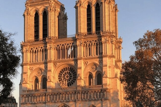 See 15 plus Paris Sights Tour and Fun Perfume Experience - Who this tour is best for