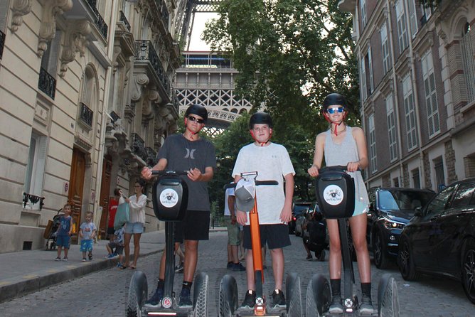 Segway tour Capital sites - St. Louis Cathedral and Hôtel des Invalides: Start at a Grand Paris Gate