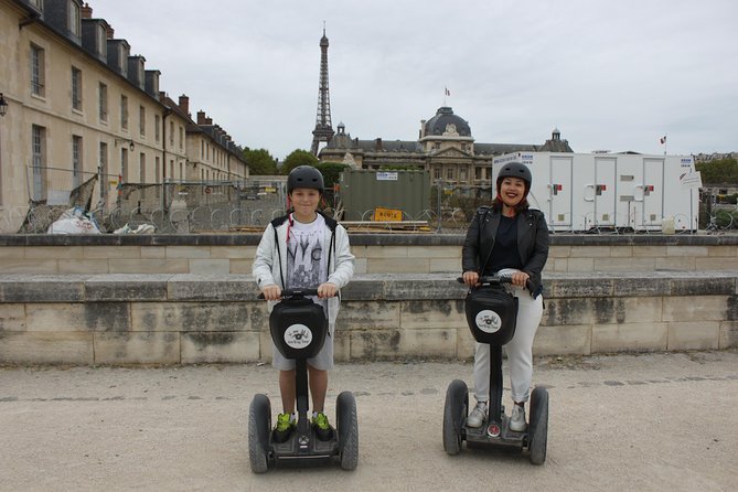 Segway tour Monumental - Stop 5: Ecole-Militaire, an imposing break with free viewing