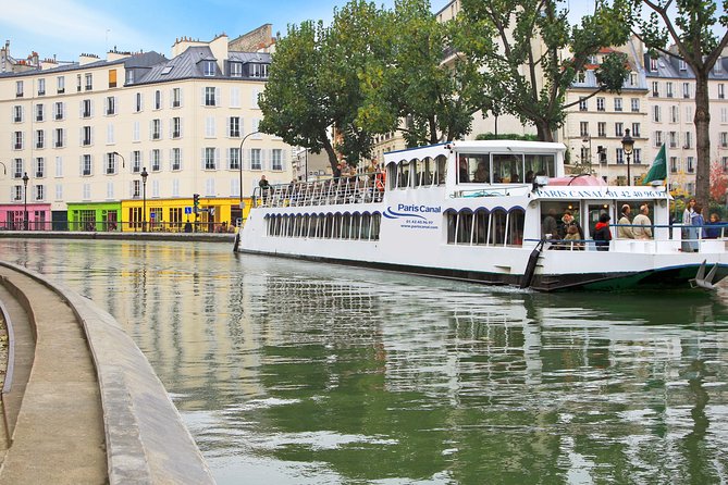 Seine River Cruise and Paris Canals Tour - What the “best views” stops look like in real life