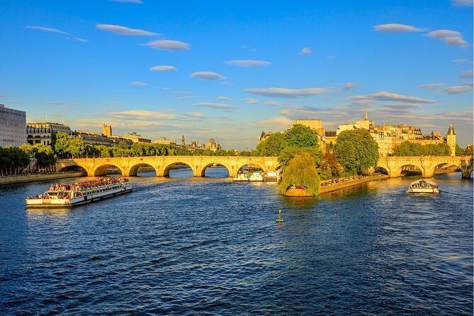 Seine River Cruise flexible ticket with Audio in Paris - 1 Hour - Boat comfort, check-in flow, and onboard extras