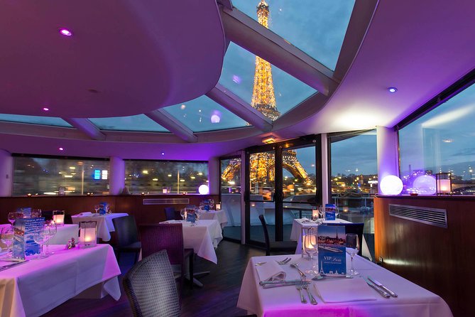 Seine River Dinner Cruise with Live Singer by VIP Yacht de Paris - VIP Yacht De Paris: the “dinner cruise” that feels like a real night out