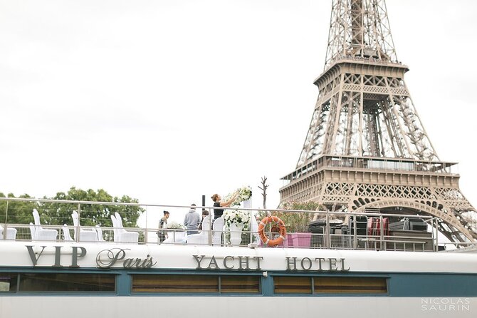 Seine River Dinner Cruise with Live Singer by VIP Yacht de Paris - Who should book this Seine dinner cruise, and who should skip it