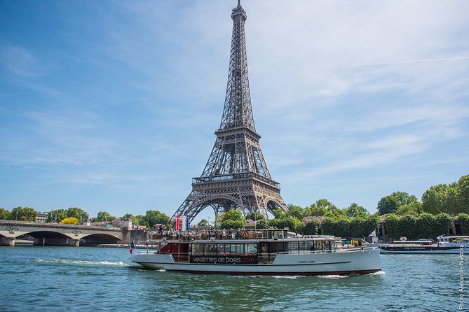 Seine River Guided Cruise by Vedettes de Paris - Pont Alexandre III and Pont de la Concorde: bridges with politics and art
