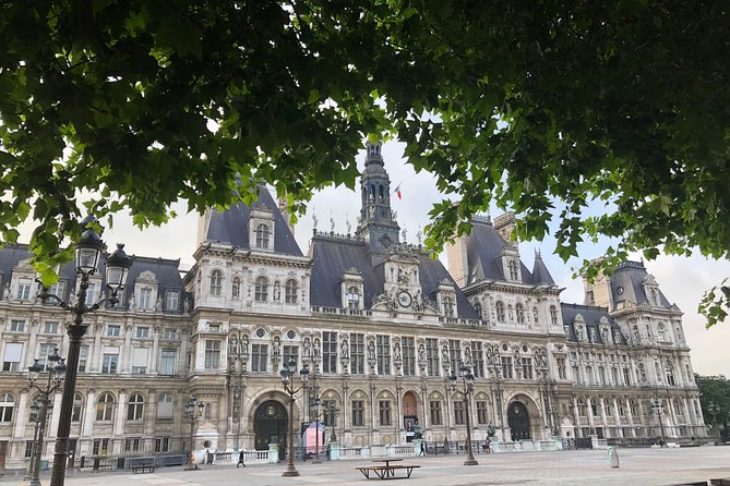 Semi-Private French Revolution and Conciergerie tour - Opera Bastille: starting with modern Paris to frame the Revolution