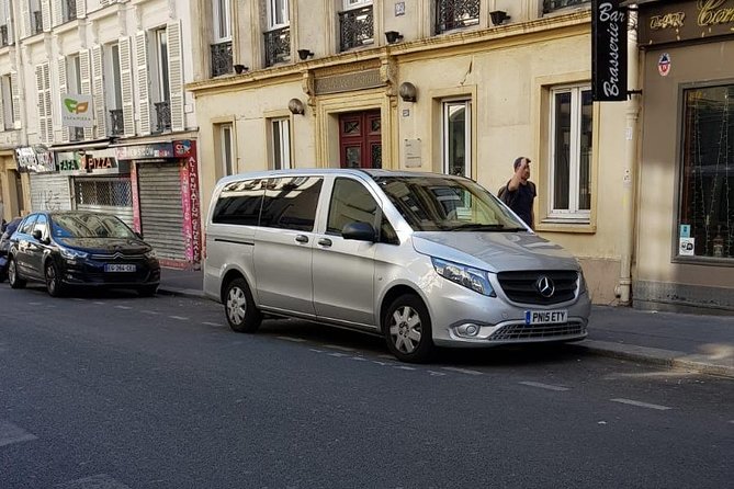 Shuttle Departure from Paris Hotel/Apartment to the Airport - Comfort and vehicle size: where reviews split