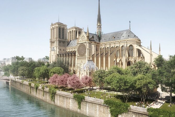 Side-car Paris Visit with a River Cruise - The Point of This Side-Car Paris Circuit