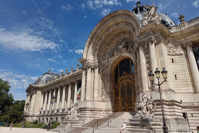 Sightseeing tour of most iconic parisian monuments (rickshaw) - Should You Book This Paris Rickshaw Monuments Tour?