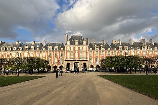 Small Group Marais/Place des Vosges Walking Tour -10 people max - Price and value: is $60.24 worth it