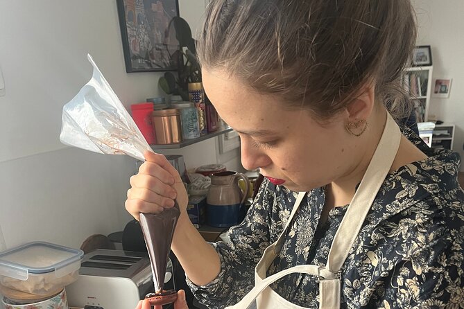 Small Group Parisian Macaron Masterclass (2 people max.) - How the Apartment Setting Improves the Teaching