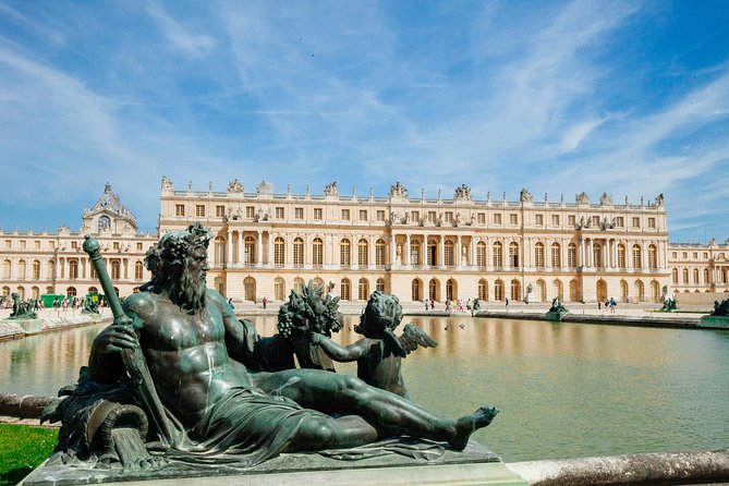 Small Group VIP Versailles Bike Tour from Paris with King's Apartments Access - Morning on wheels: Versailles grounds, parks, and the scenic shortcut