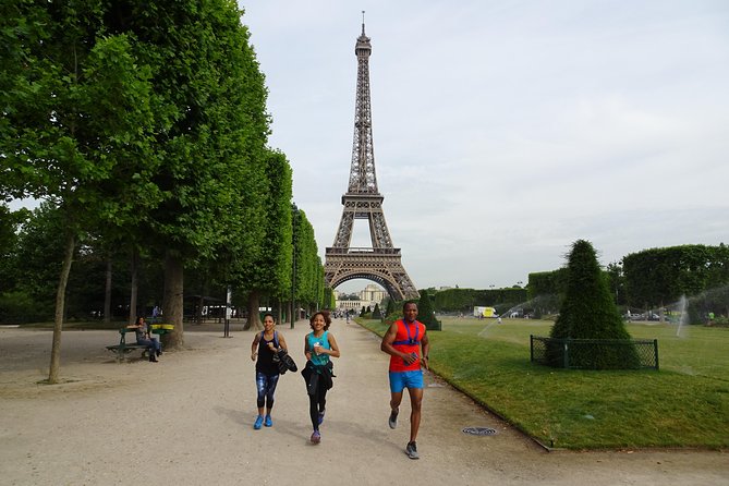 Sports, fun and educational discovery of Paris - Place de la Concorde and Palais Garnier, 19th-century drama included